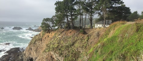 The South side of the Bluff House