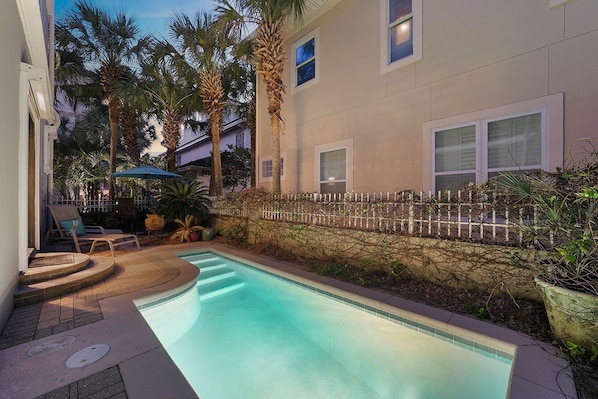 Villa Playa - Luxury Destiny by the Sea Vacation Rental House with Private Pool and Beach View in Destin, Florida - Five Star Properties Destin/30A