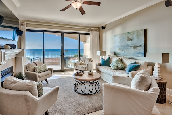 Newly updated living area overlooking the Gulf in VC 106
