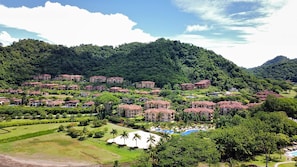 Los Suenos Resort offers an amazing beach club, with a large pool area, swim up bar etc
