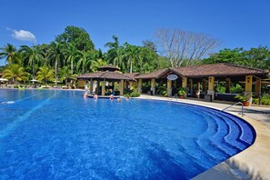 Beach club at Los Suenos.