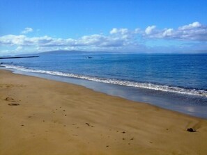 Kihei Bay Surf Across The Street From The Beach