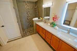 Renovated Master Bathroom - May 2019