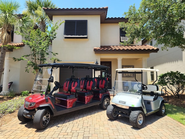 4-Seater & 6-Seater Golf Carts