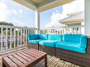 Balcony with Seating
