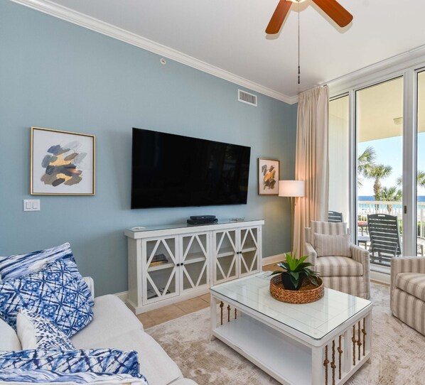 Silver Beach Towers West 206 - Living Area