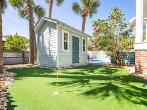 Private Putting Green