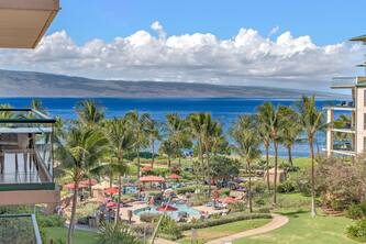 Maui Resort Rentals: Honua Kai Konea 515 - Upgraded 5th Floor Oceanview Studio