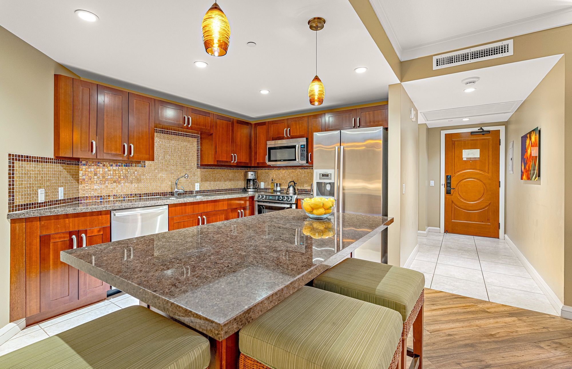 Maui Resort Rentals: Honua Kai Hokulani 533 – Upgraded 5th