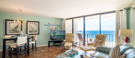 Welcome to Alpaca My Bags, Edgewater 810 T3 beachfront in beautiful Panama City Beach, Florida!