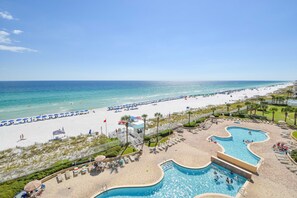 Beachfront, 6th floor unit!