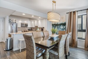 Dining Room & Kitchen