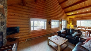The-Caboose-Living-Room(1)