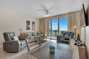 Majestic Sun 208A - Beautiful Gulf Views From Dining Area