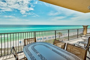 Adagio A305 corner condo at Adagio - A building sits right on the highest point of the Gulf of Mexico. Just steps to the gulf front pool and the beach walkover, Adagio A305 enjoys western views - great sunsets!