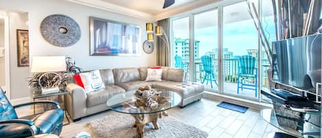 Plenty of seating in this fabulous living room