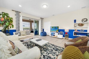16-web-or-mls-8952-rhodes-st