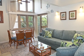 B6 Kihei Sands Beachfront Condominiums - Our welcoming condo is filled with tropical decor, fine Hawaiian art, and all the comforts of home.