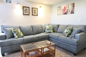 B6 Kihei Sands Beachfront Condominiums - This comfortable couch has a Queen sofa bed for extra sleeping.
