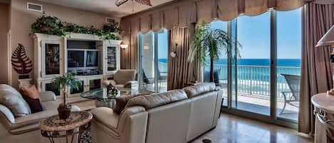 Empress 601 - Living Room with Gulf Views