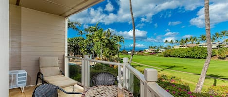 Enjoy the wonderful view from the lanai. 