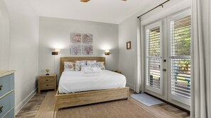 Lazy Days - 1st Floor King Bedroom