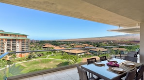 This secluded corner unit offers views of the West Maui Mountains & Molokai