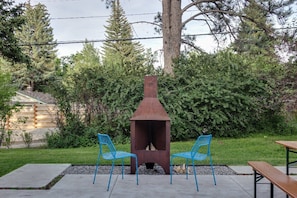 Outdoor fire put and seating for Montana's cool evenings.
