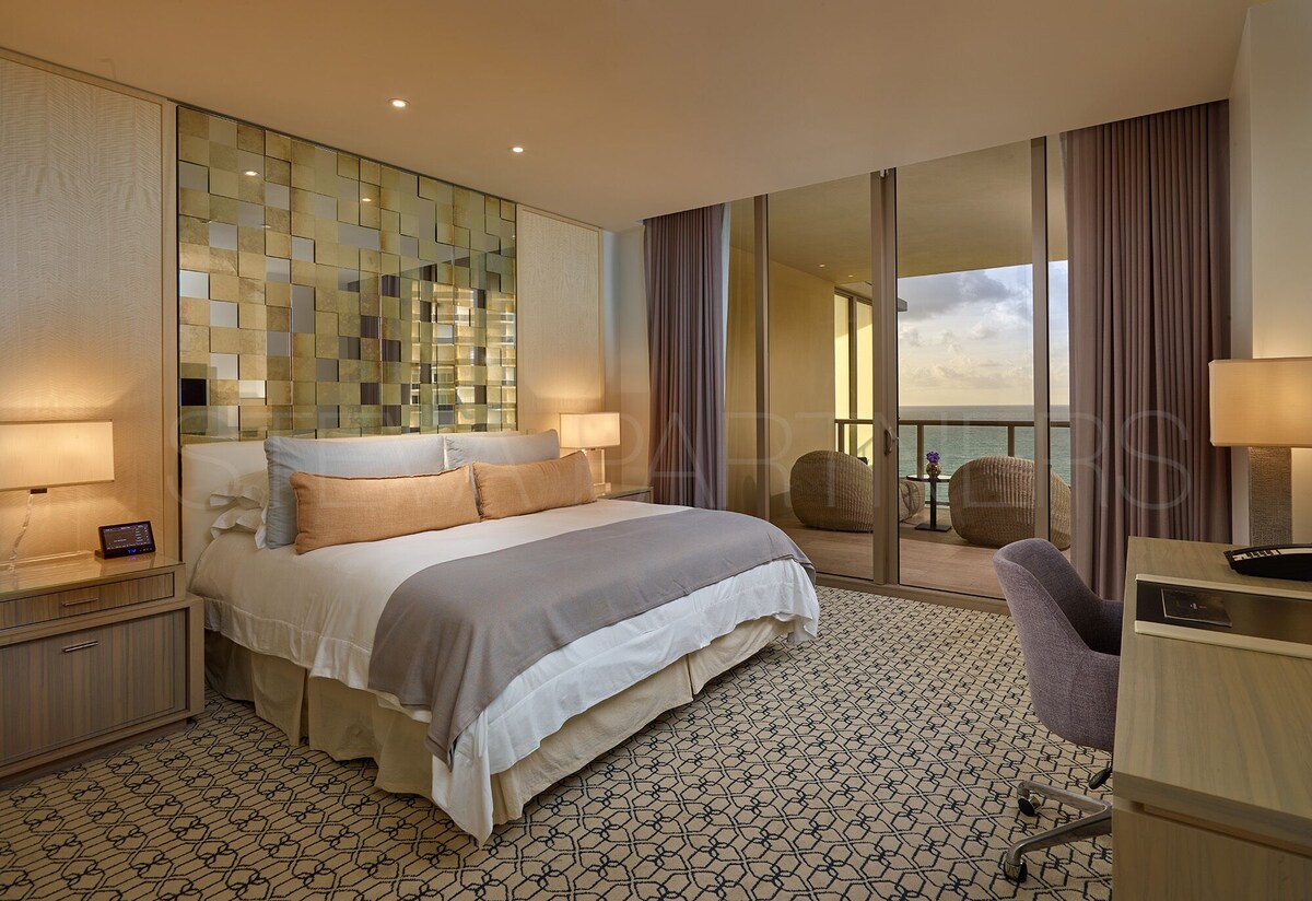 Most Luxury hotel 5 stars oceanfront w. balconies – Valet & Amenities included