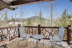 Private balcony with mountain views!