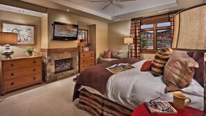 Primary king suite