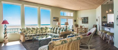 Second level ocean front living room