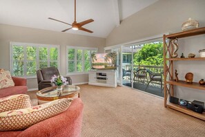 Regency 221 Fantastic Living Area with 55" Smart TV
