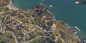 La Grande Maison marked with red flag,  Muir Beach Overlook & Muir Beach.