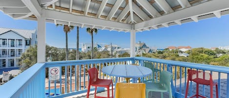 3rd floor | Outdoor Sitting Area