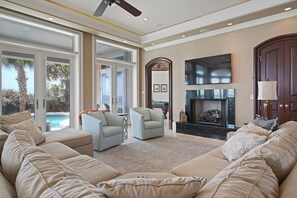 Capitano - Beachfront Vacation Rental House with Private Pool in Destiny by the Sea Destin, FL - Five Star Properties Destin/30A