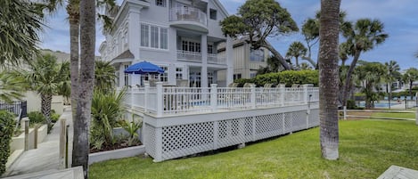 40 Knotts Way - Six Bedroom Oceanfront Home