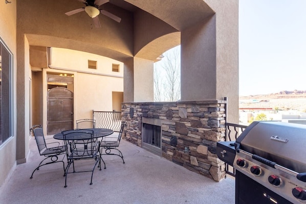 Outdoor dining