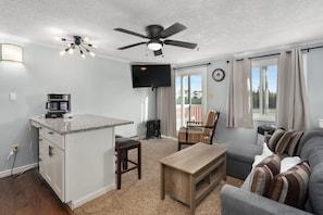 The living room brings a light and comfortable vibe for relaxation! Guest Review Highlight Sarah Hastings: "Mountain Lodge 219 was exactly what we were looking for! The location was perfect, and we enjoyed our time here & will recommend it to friends!"