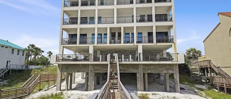 Luna Sol - Luxury Beachfront Duplex for Large Group with Private Pool in Destin, FL - Five Star Properties Destin/30A