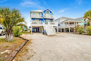 Bonnie Dunes is a "whole" duplex with 6 bedrooms and 6 bathrooms