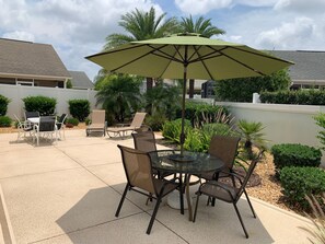 Outdoor dining