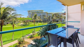 Seating for 4 at the outdoor dining table
