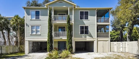 Exterior view - Welcome to Whispering Palms!

****Click on the Media Tab for this property to view a great interactive floor plan and photo file!****