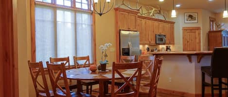 Dining area with ample seating.