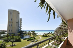 Edgewater 601- Balcony