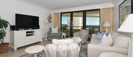 Edgewater 601 - Living Area