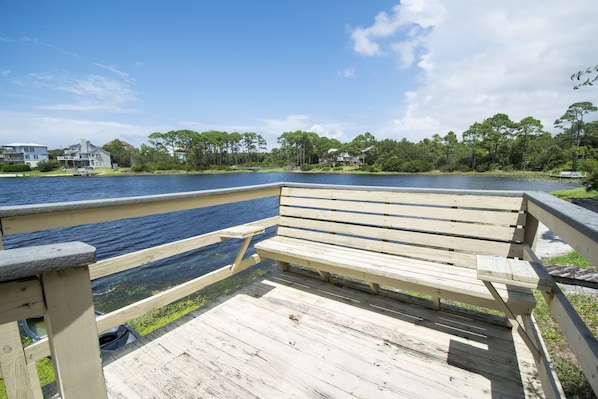 Roof top deck! Stallworth Lake and beach view!