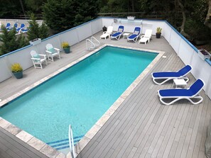 Private Pool (open mid-May to Sept.)