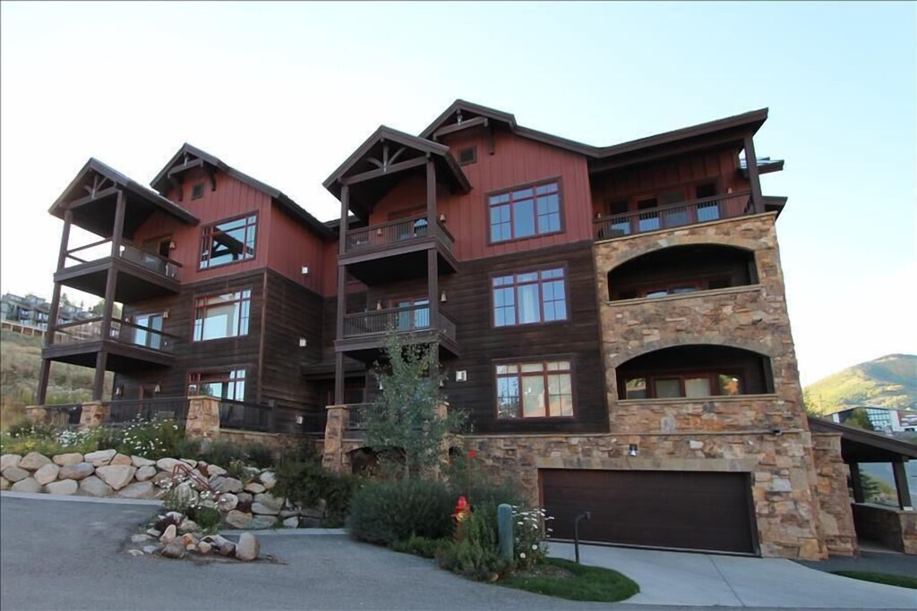 2 Br Black Diamond Lodge Condo Bedrooms On Separate Floors Hot Tub Mount Crested Butte